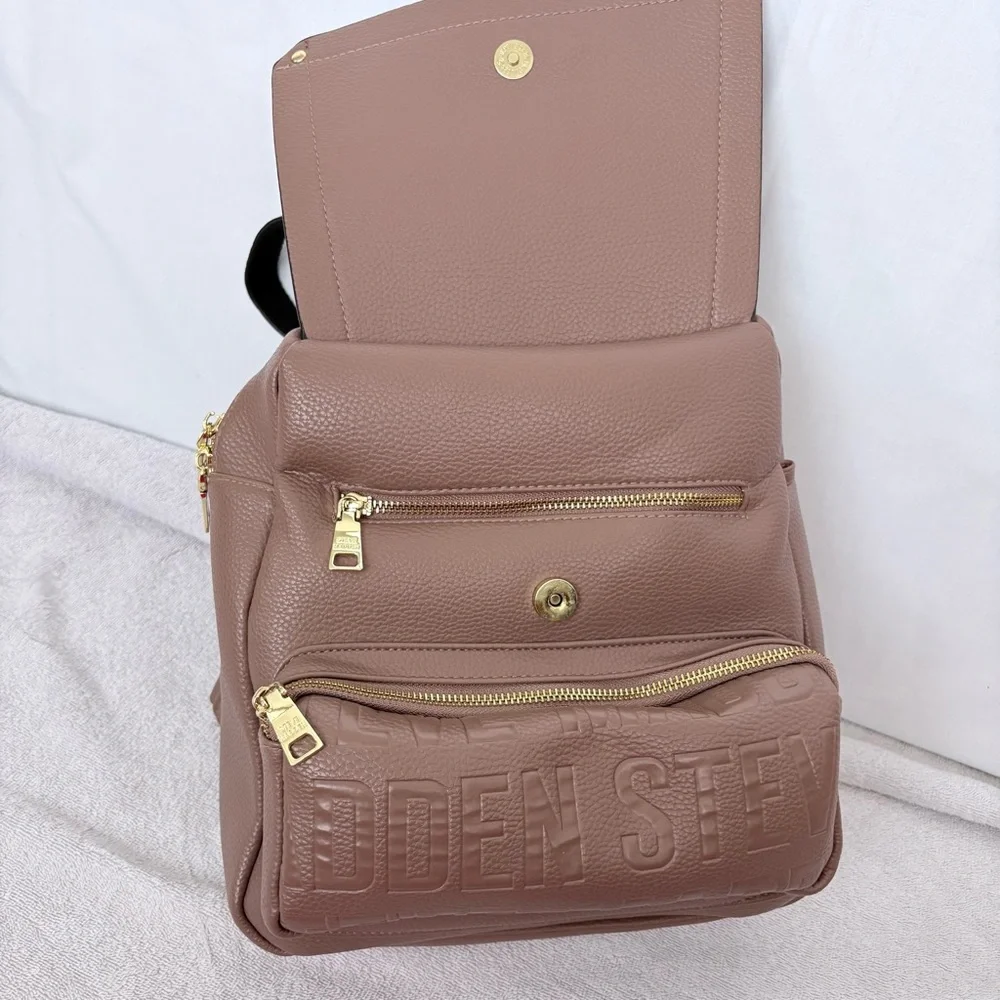 Steve Madden Faux Leather Mauve Backpack & Gold Accents Casual Women's Bag Sz M - Picture 5 of 15